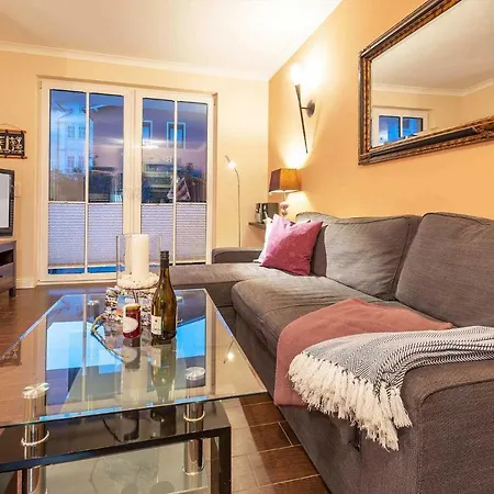 Annika Sommerbrise Apartment *
